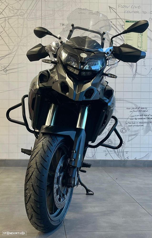 Benelli TRK 502 - 3