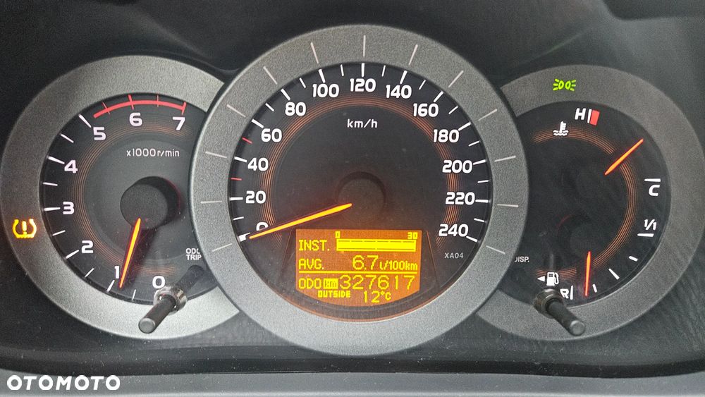 Toyota RAV4 - 16