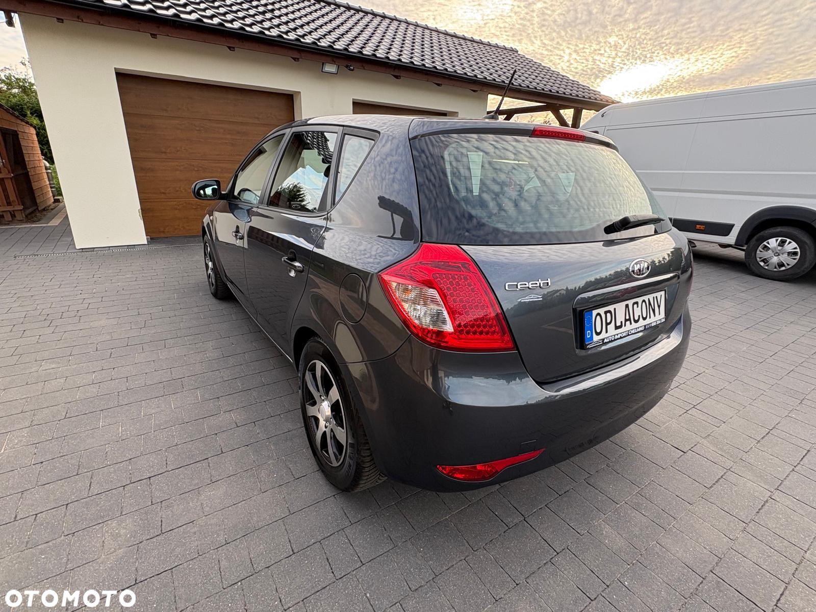 Kia Ceed 1.6 CVVT ISG Spirit - 12