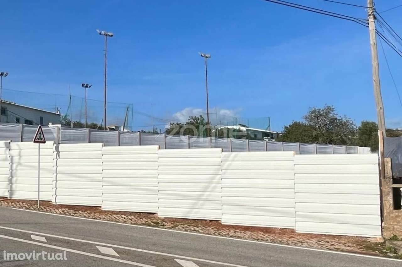 Excelente TERRENO com Licença de Construção p/ 3 Moradias - Grande imagem: 5/11