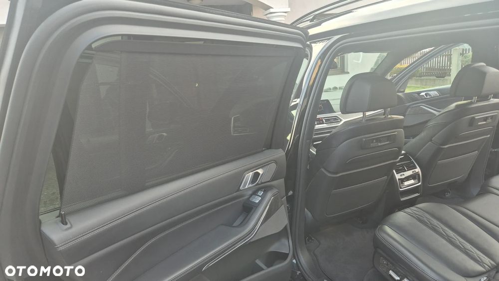 BMW X7 M50i - 6
