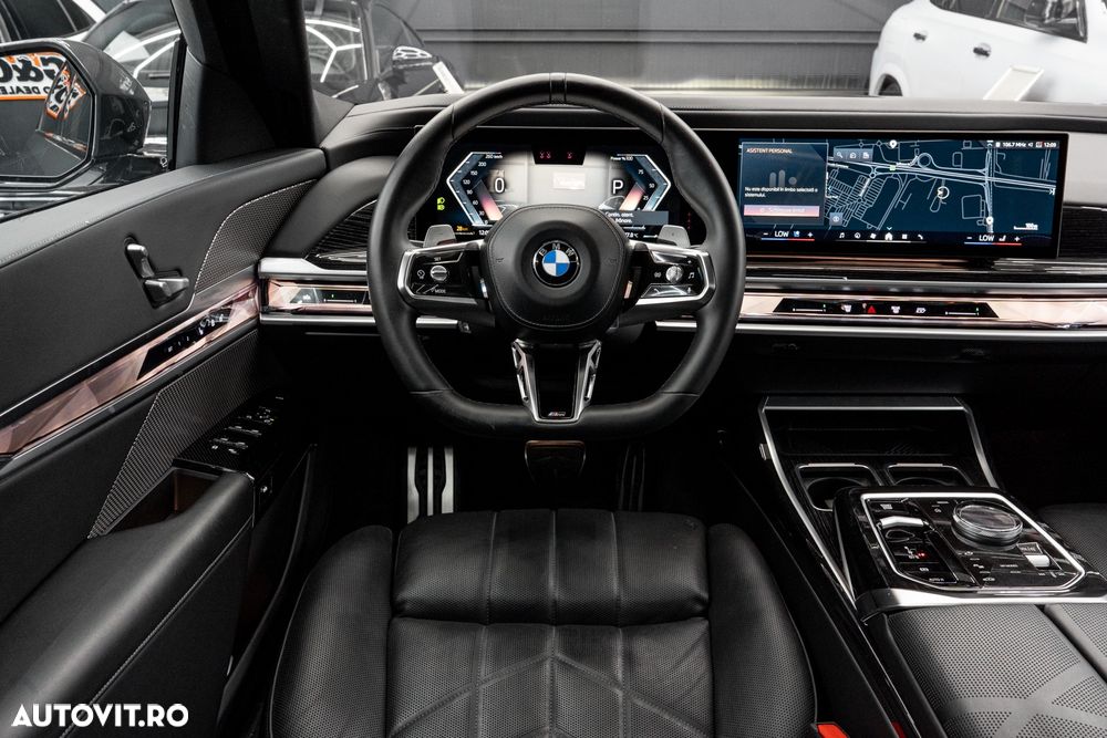 BMW Seria 7 740d xDrive MHEV - 11