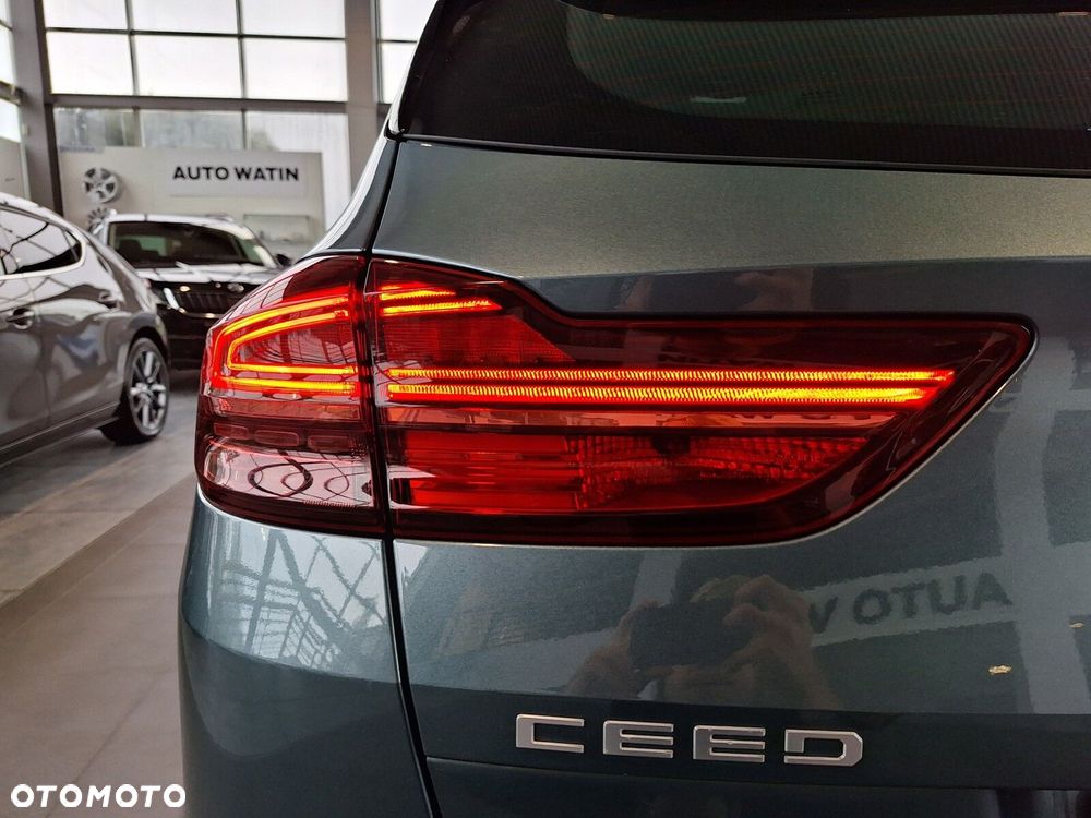 Kia Ceed 1.5 T-GDI M - 9