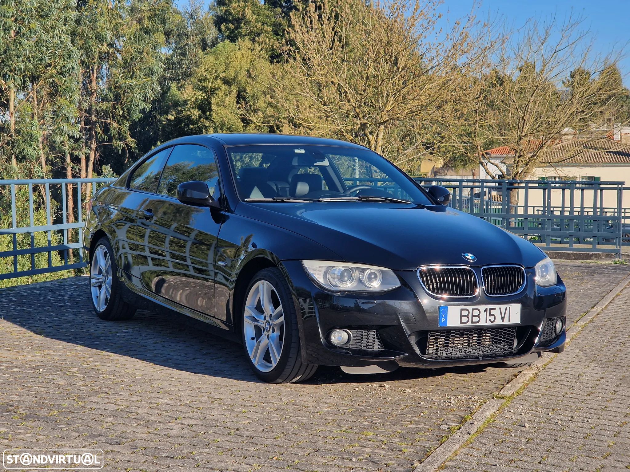 BMW 320 d xDrive Coupe Edição M Auto - 1