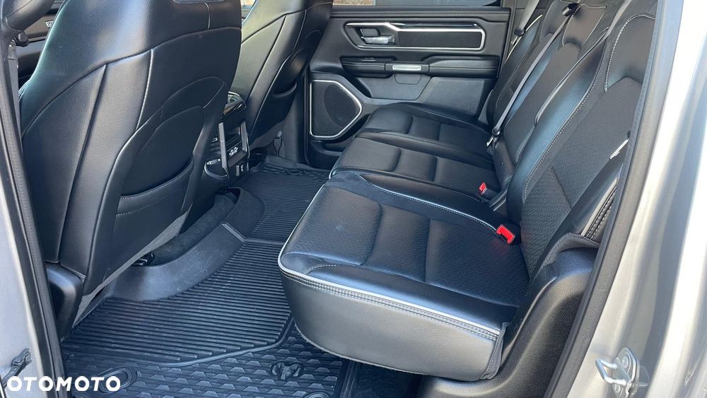 RAM 1500 5.7 Crew Cab Laramie - 10