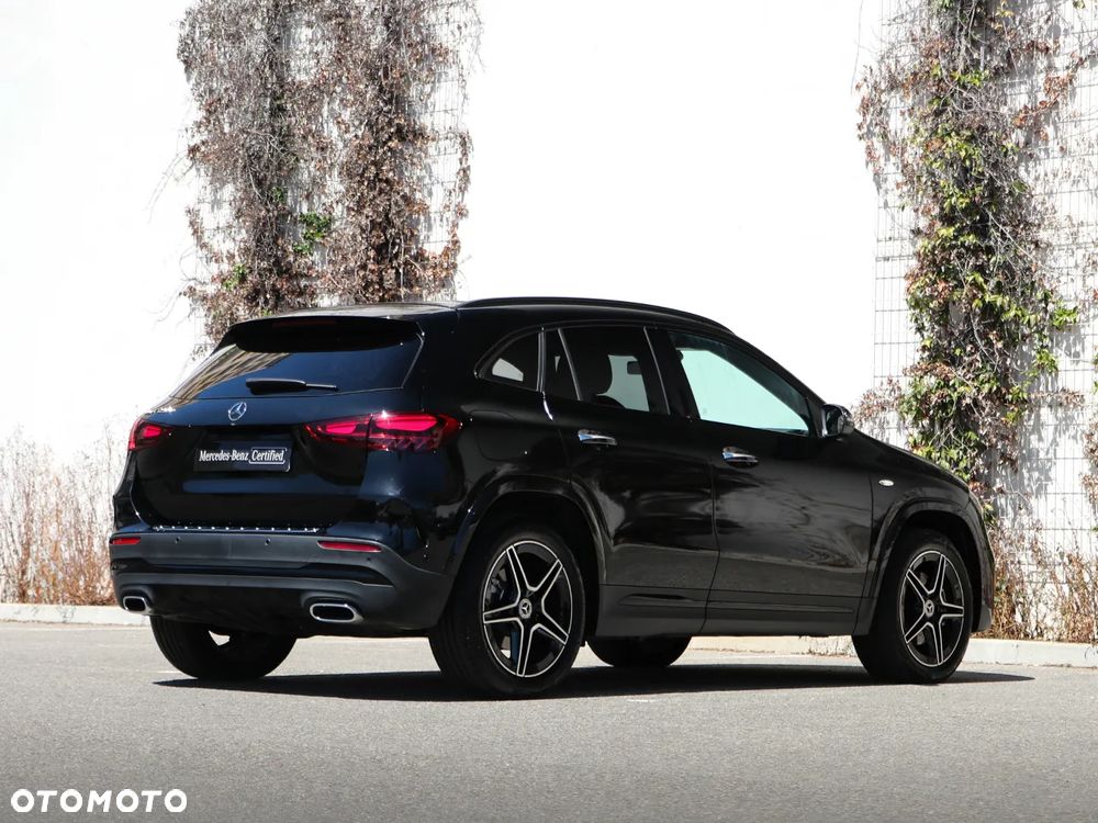 Mercedes-Benz GLA 250e AMG Line - 6