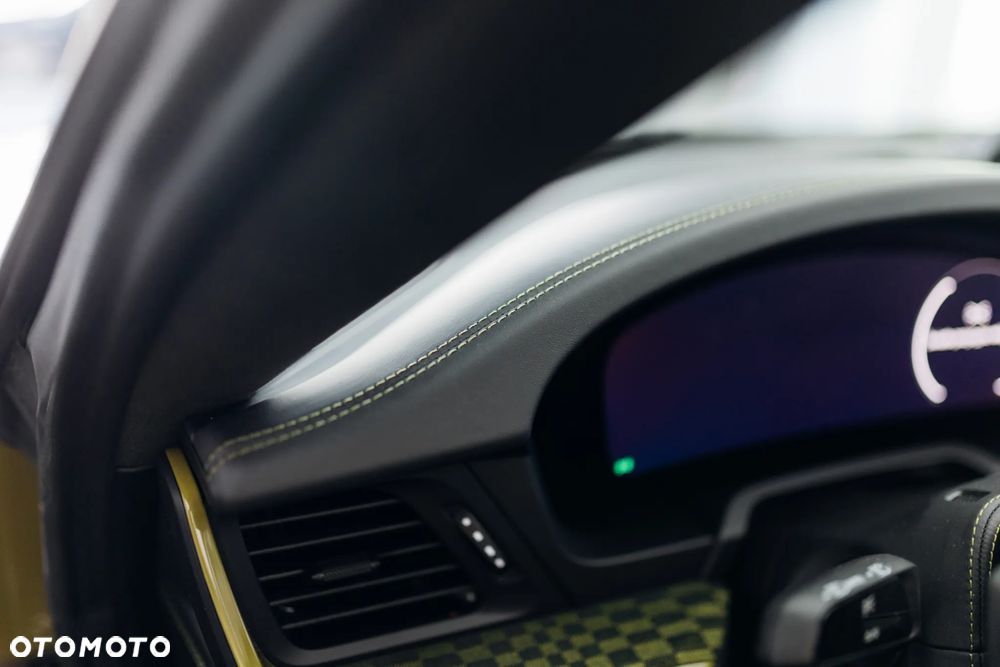 Porsche 911 Carrera T-Hybrid Spirit 70 - 36