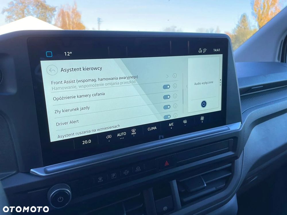 Volkswagen Transporter Furgon 2.0 TDI 150 KM manual r. o. 3500 - 16