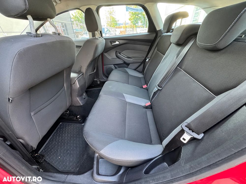 Ford Focus 1.6 TDCI DPF Trend - 6
