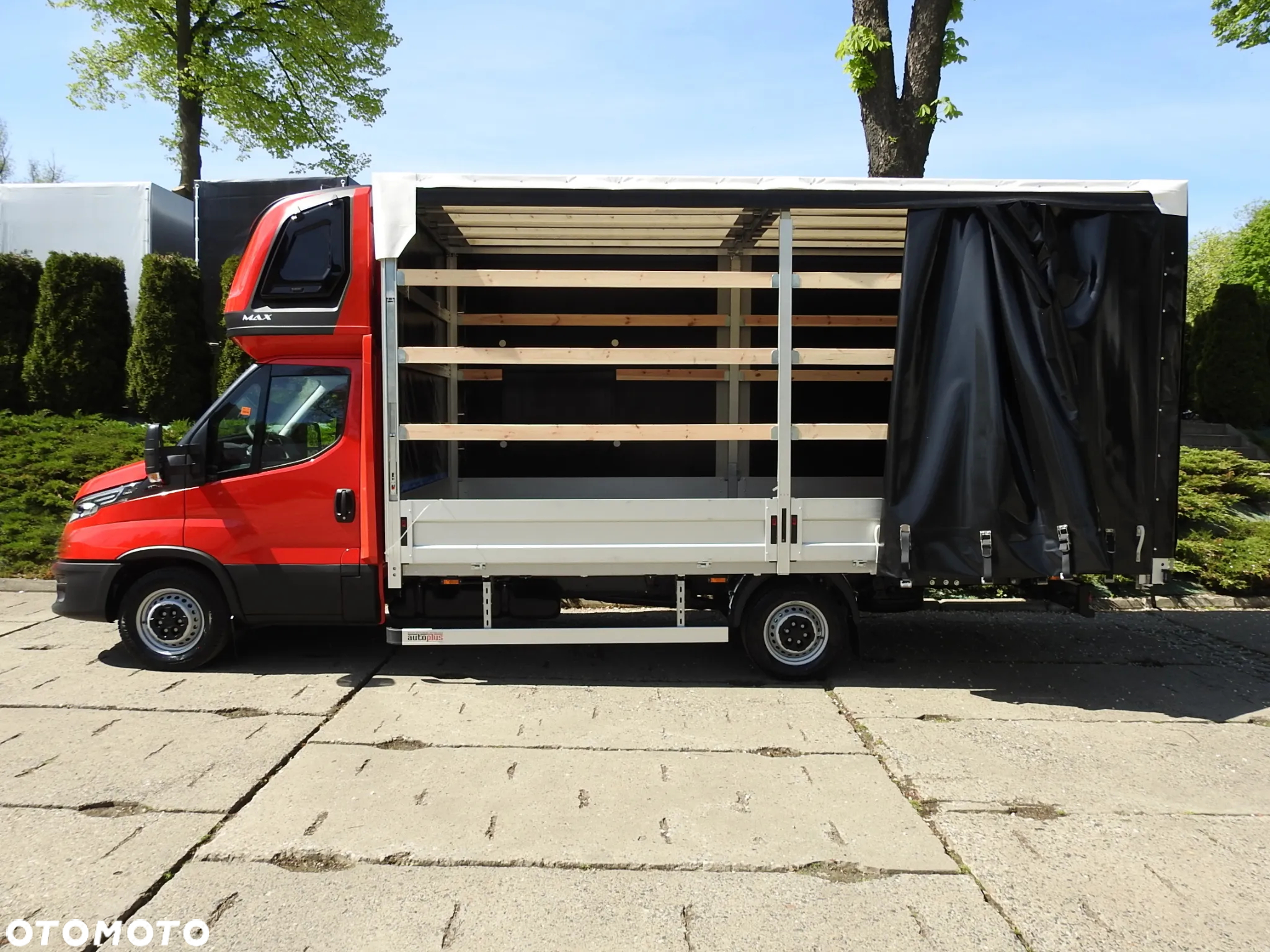 Iveco DAILY NOWY 35S18 CONNECT PLANDEKA 10 PALET WEBASTO KLIMATYZACJA TEMPOMAT NAWIGACJA LEDY ASO  180KM [ 500249 ] - 9