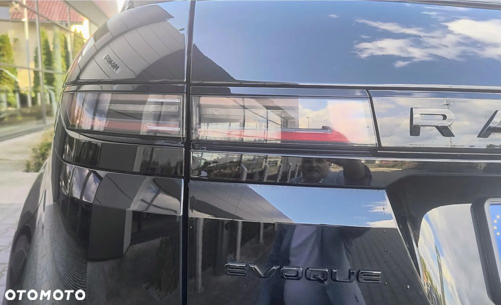 Land Rover Range Rover Evoque - 11