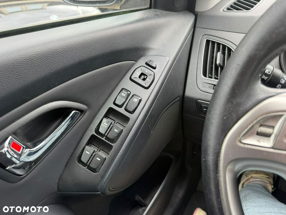 Hyundai ix35 - 13