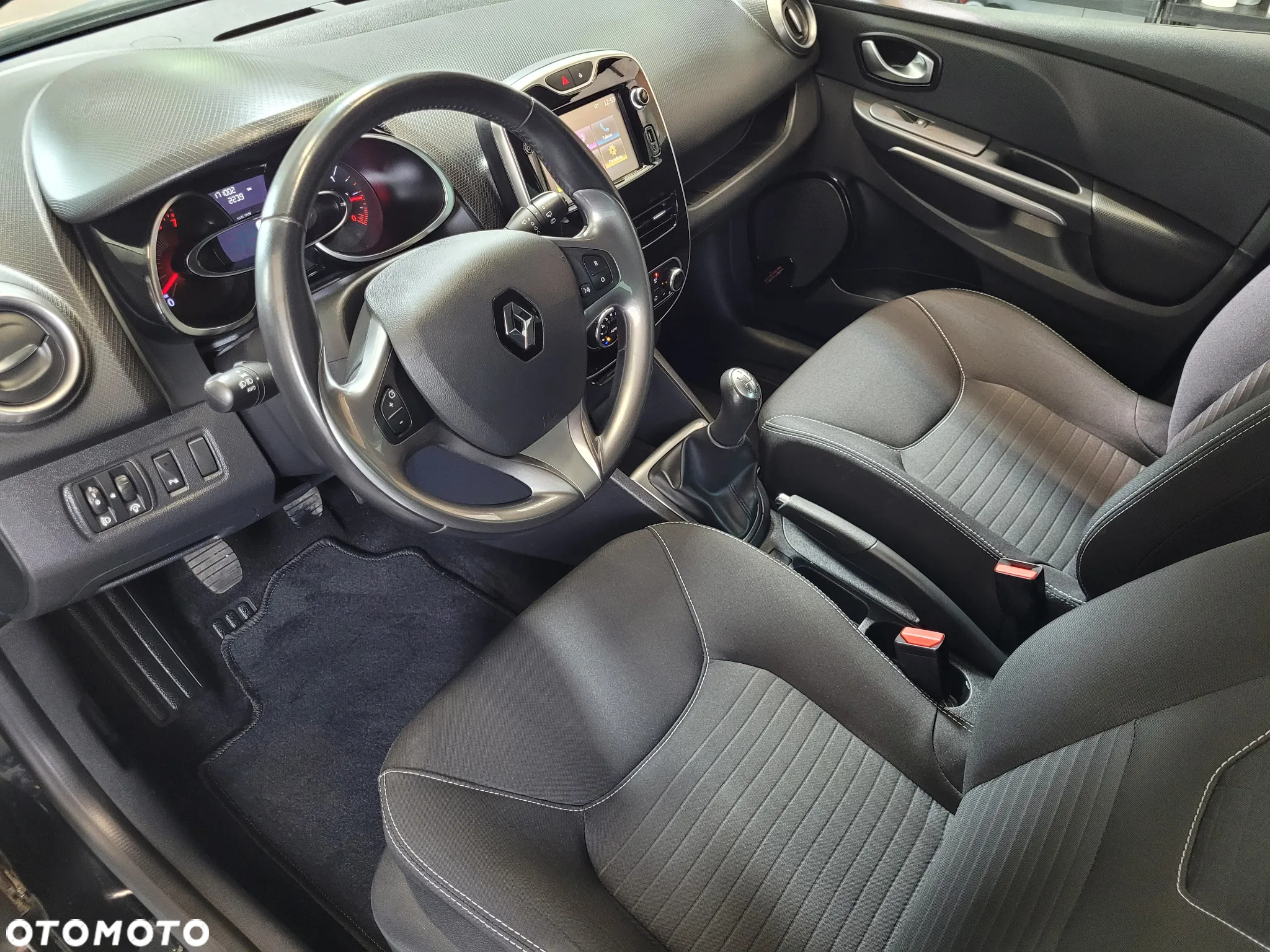 Renault Clio 1.2 16V Life - 14