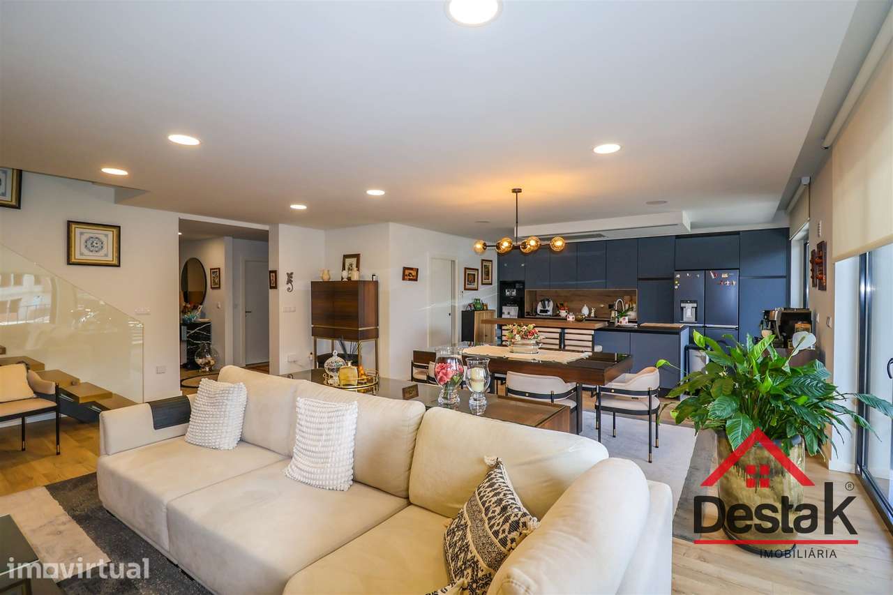 Apartamento T5 Duplex de Excelência na Avenida da Europa - Grande imagem: 4/34
