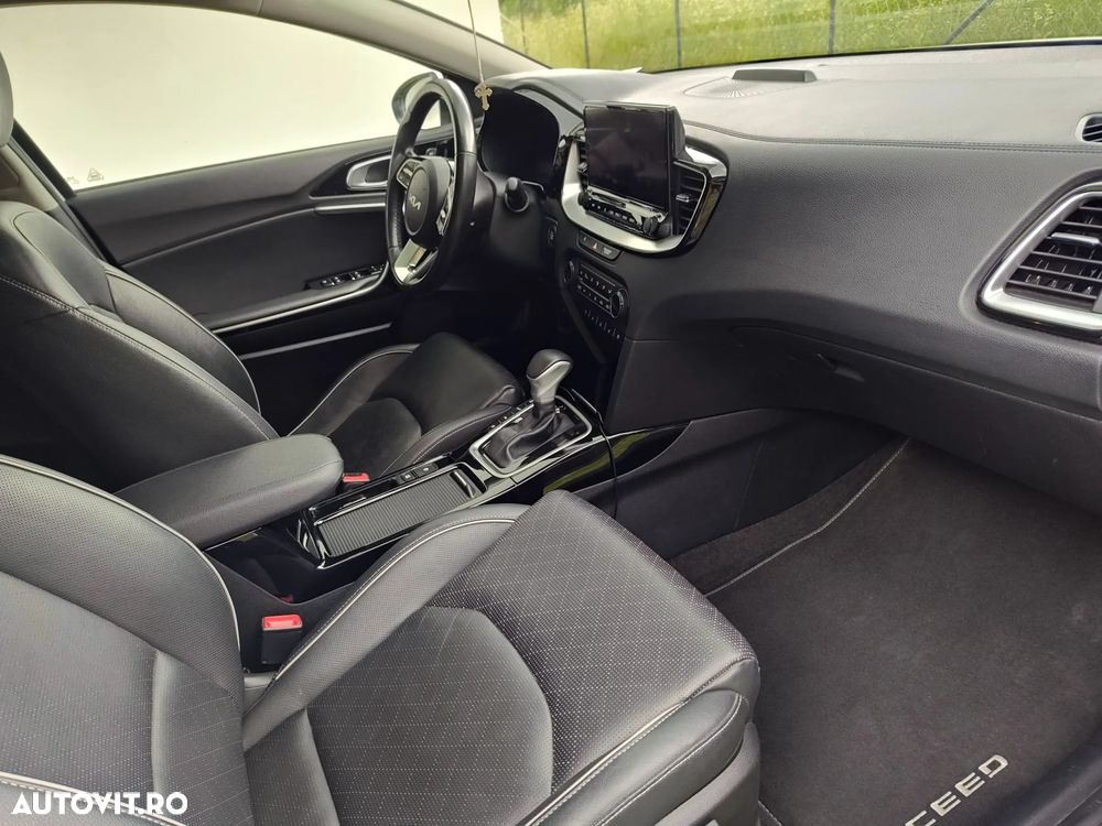 Kia Ceed 1.6 GDI DCT OPF Platinum Edition - 10