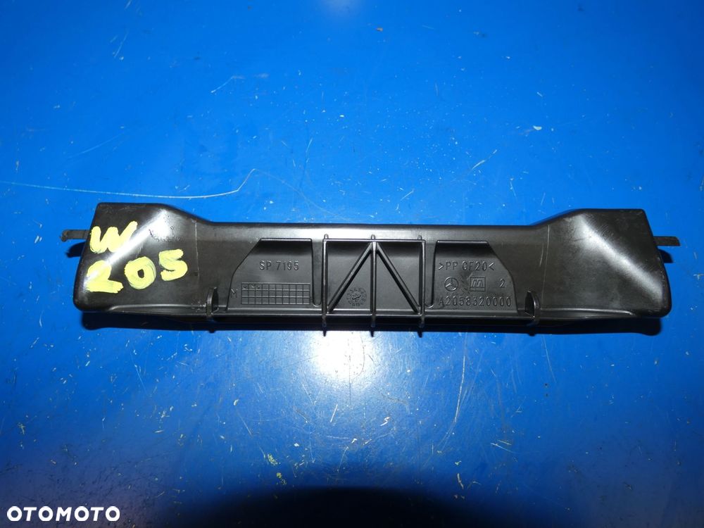 MERCEDES C W205 OBUDOWA OSŁONA MOCOWANIE - 1