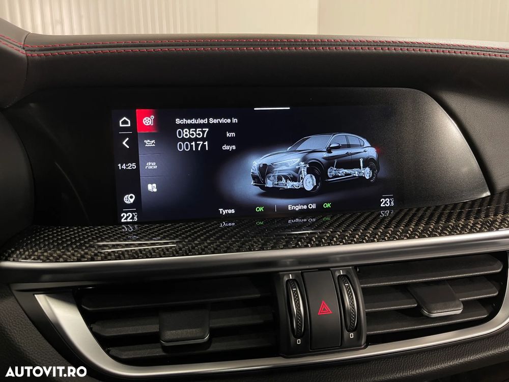 Alfa Romeo Stelvio V6 2.9 Bi-Turbo AT8-Q4 Quadrifoglio - 17