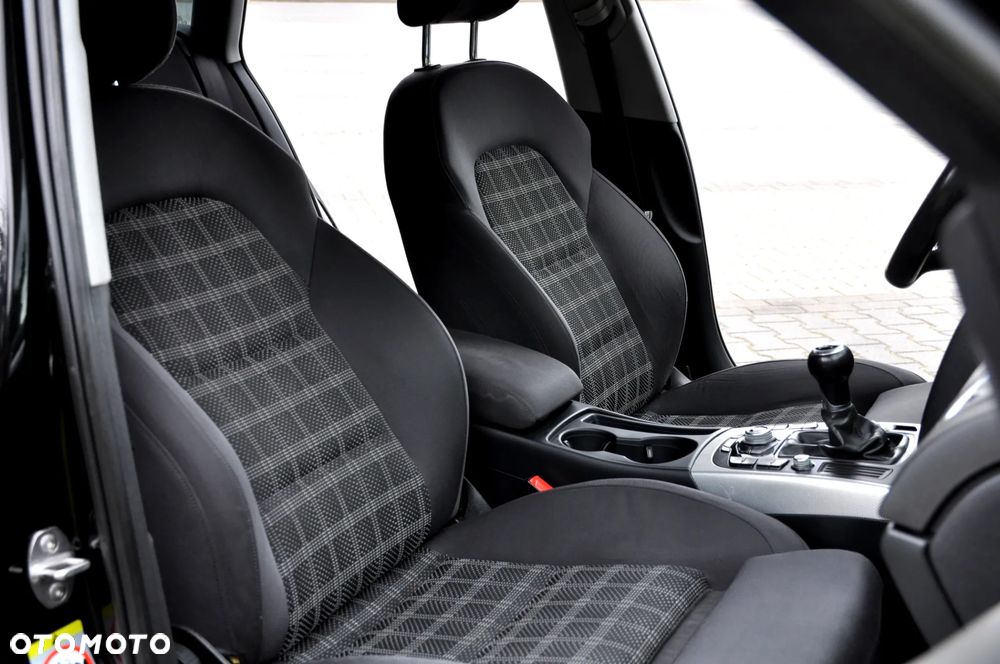 Audi A4 Avant 2.0 TDI DPF S line Sportpaket - 30