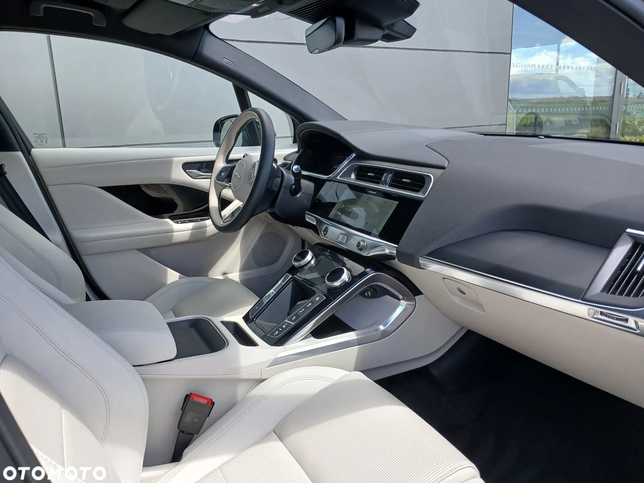 Jaguar I-Pace EV400 90kWh AWD R-Dynamic SE - 9