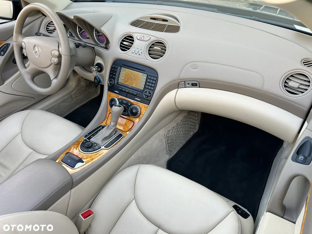 Mercedes-Benz SL 500 7G-TRONIC - 15