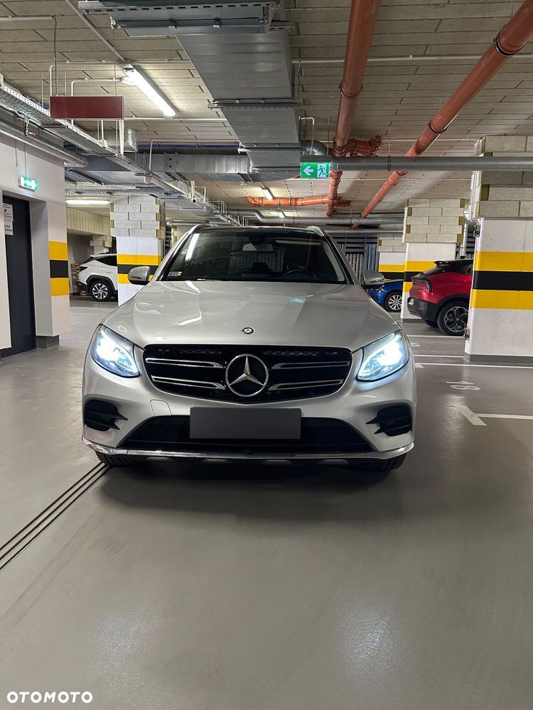 Mercedes-Benz GLC 300 4Matic 9G-TRONIC - 4