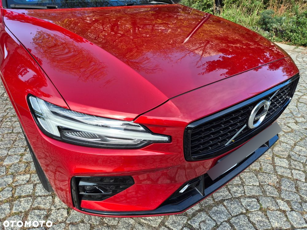 Volvo V60 B3 B R-Design - 16