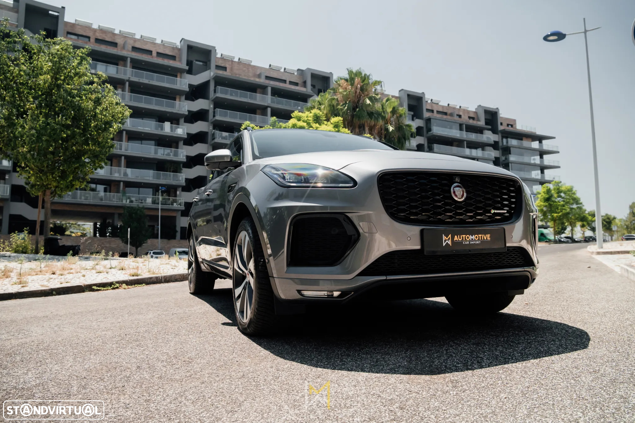 Jaguar E-Pace 1.5 P300e R-Dynamic SE AWD Aut. - 13