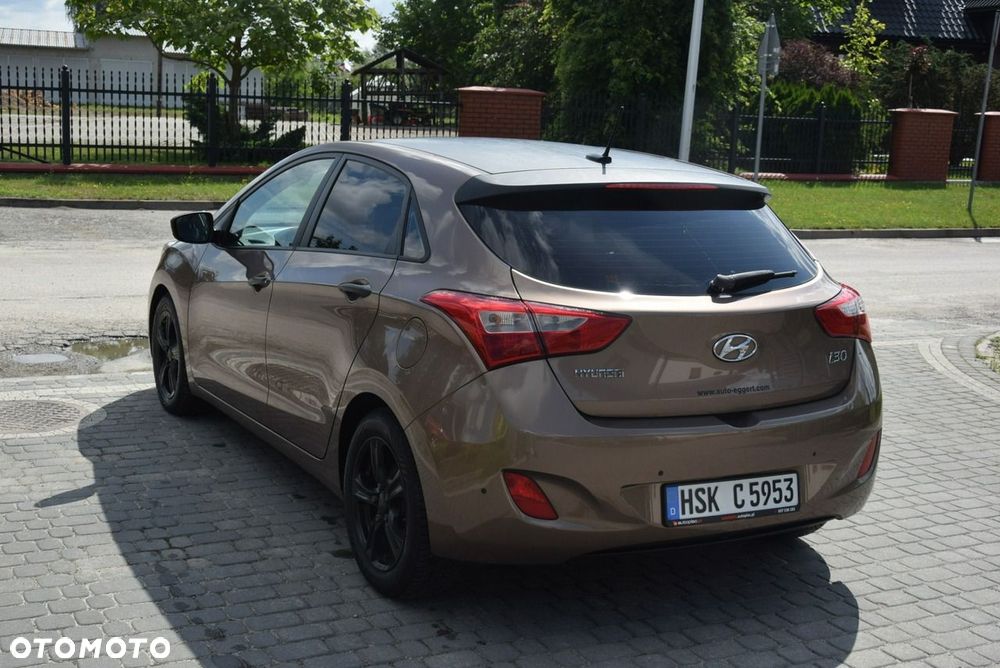 Hyundai i30 1.4 Premium - 10