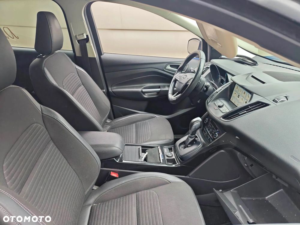 Ford Kuga 2.0 TDCi 4x4 Titanium - 10