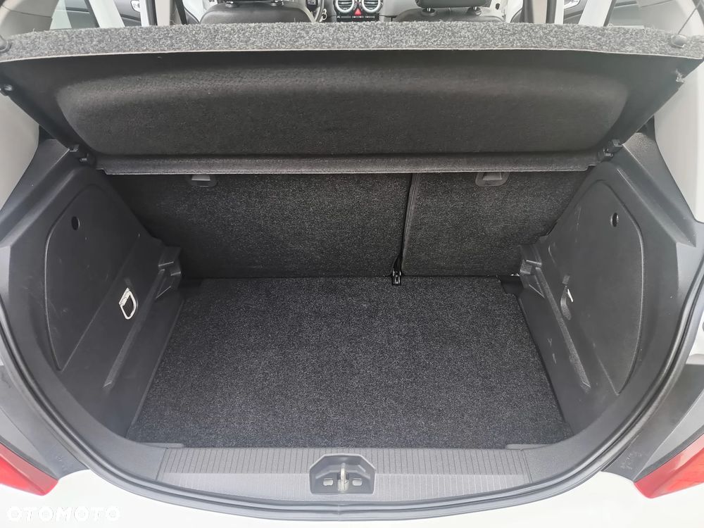 Opel Corsa 1.2 16V Cosmo S&S - 22