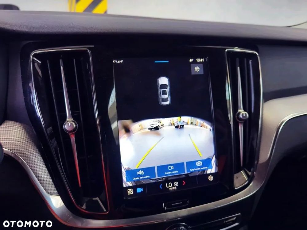 Volvo S60 B5 B AWD Plus Dark - 7