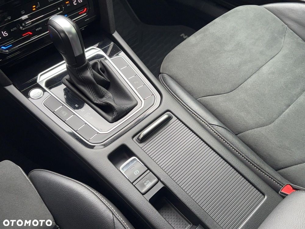 Volkswagen Arteon 2.0 TDI SCR Elegance DSG - 31