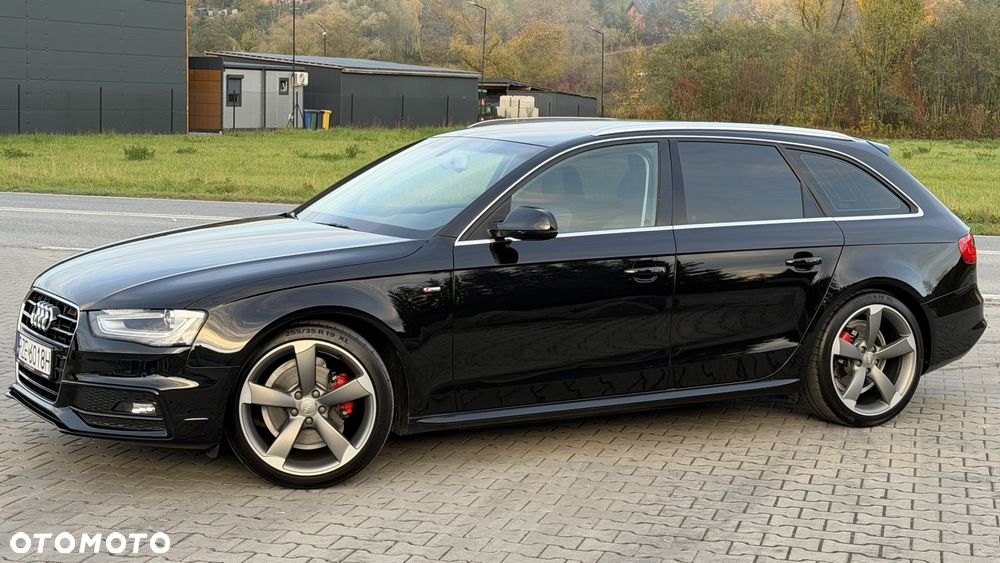 Audi A4 Avant 2.0 TDI DPF quattro S tronic S line Sportpaket - 5