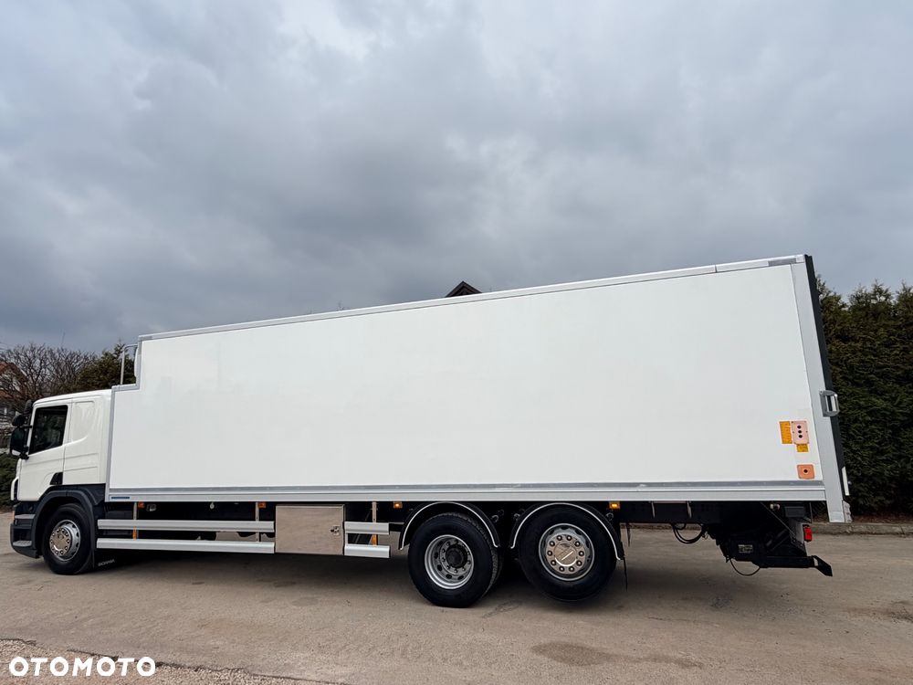 Scania Scania P 450 / CHŁODNIA + WINDA / 23 PALETY / EURO6 / OŚ SKRĘTNA / CARRIER/ ASO - 10