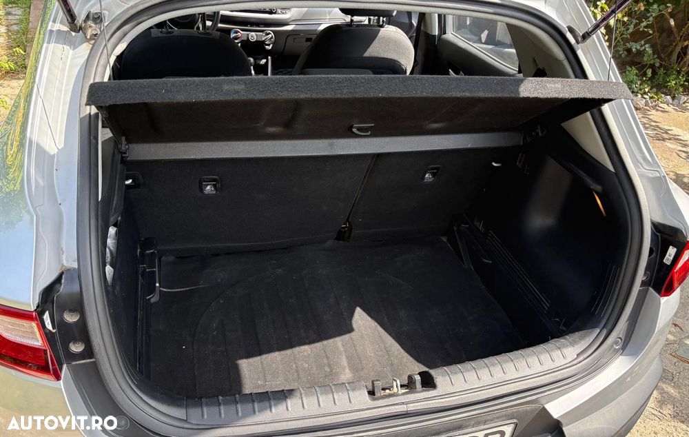 Kia Stonic 1.2 MPI 5MT Urban - 10