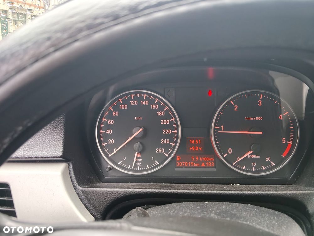 BMW E90