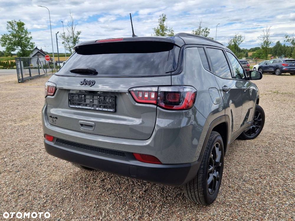 Jeep Compass - 2