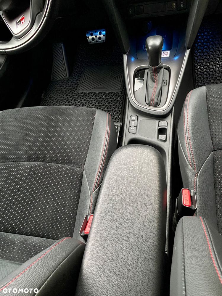 Toyota Yaris Cross - 17