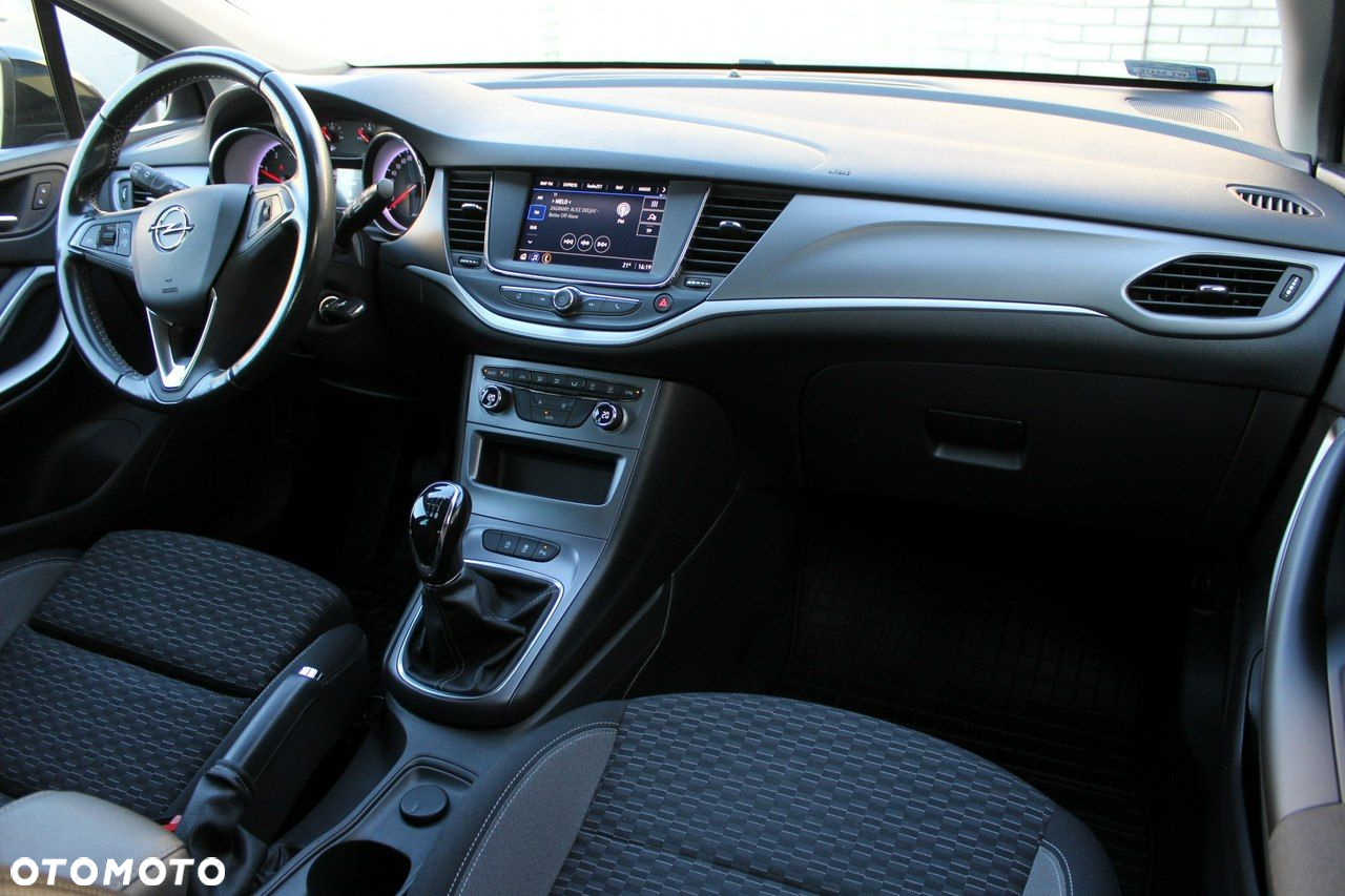 Opel Astra - 24