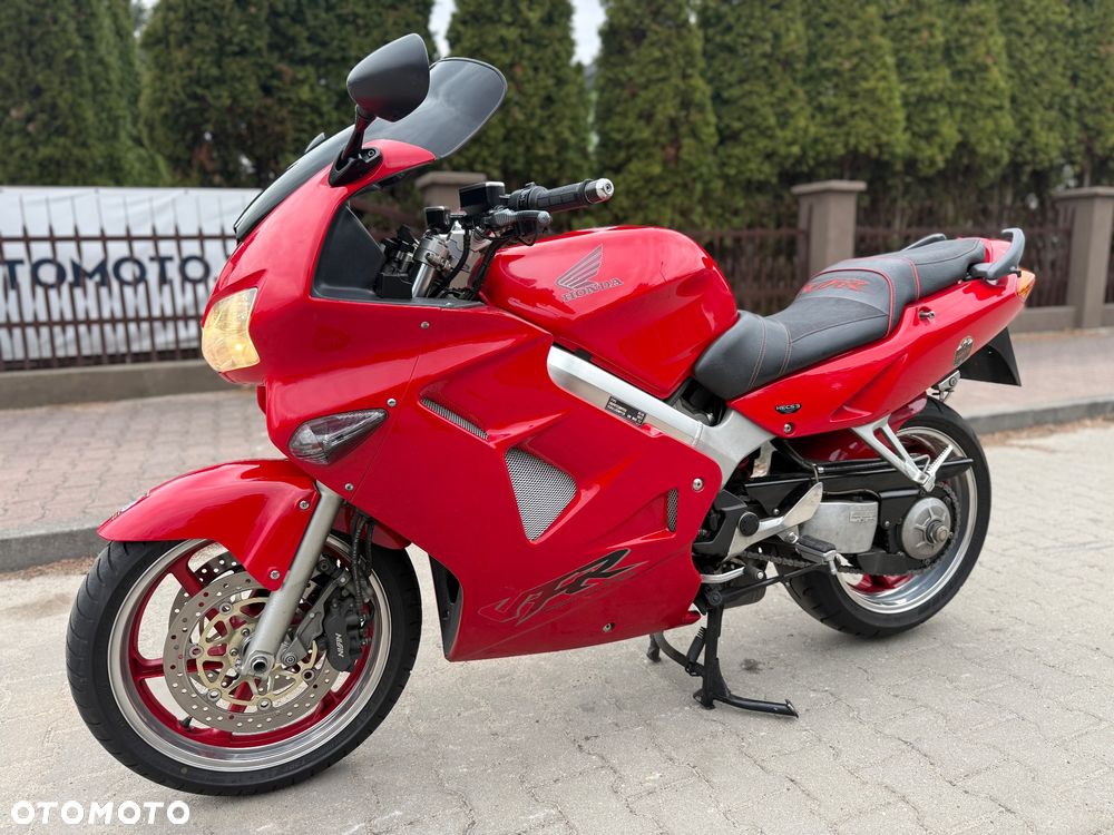 Honda VFR - 17