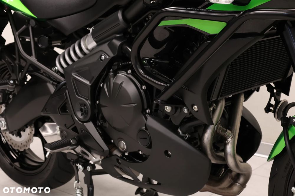 Kawasaki Versys 650 - 22