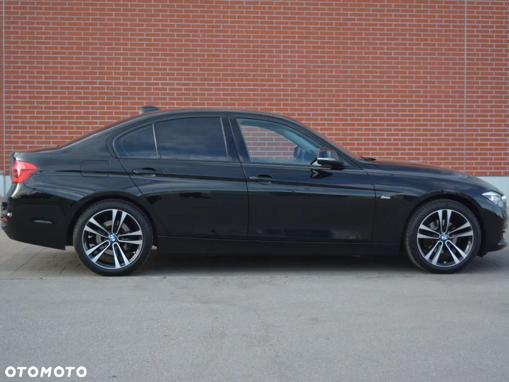 BMW Seria 3 318i Sport Line Shadow - 14