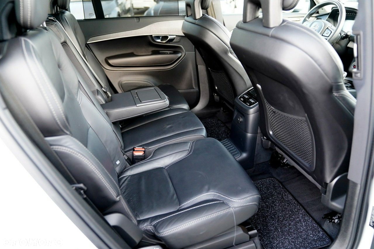 Volvo XC 90 - 36