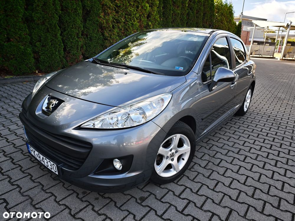 Peugeot 207 2009 photo 2