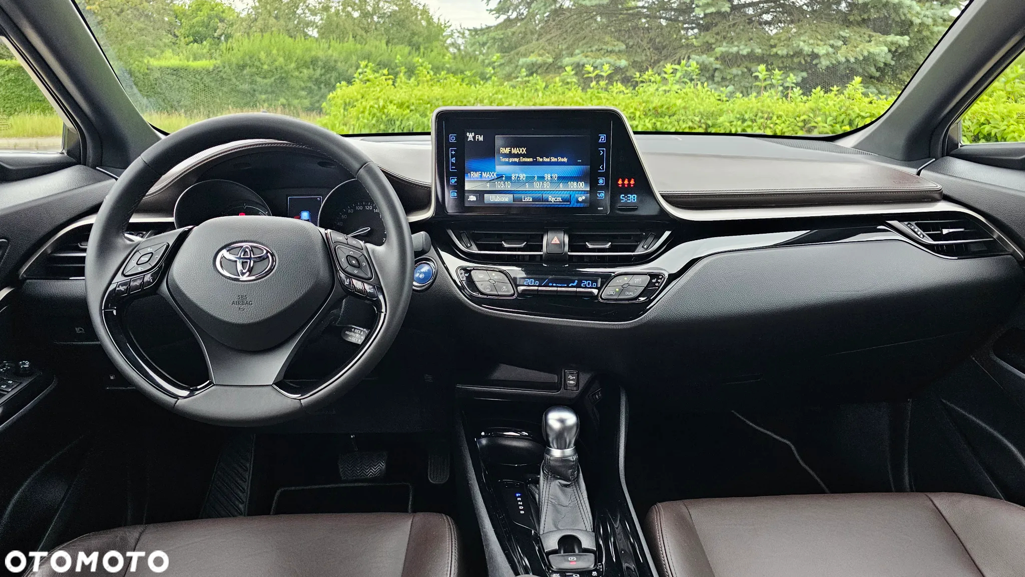 Toyota C-HR Hybrid Lounge - 31