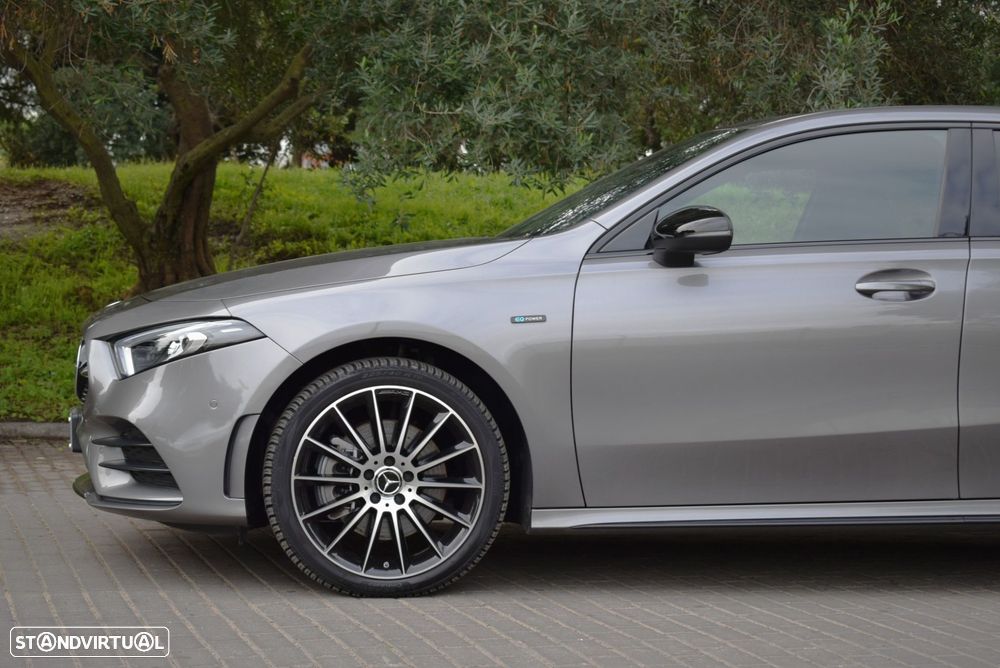 Mercedes-Benz A 250 e 8G-DCT Edition AMG Line - 13
