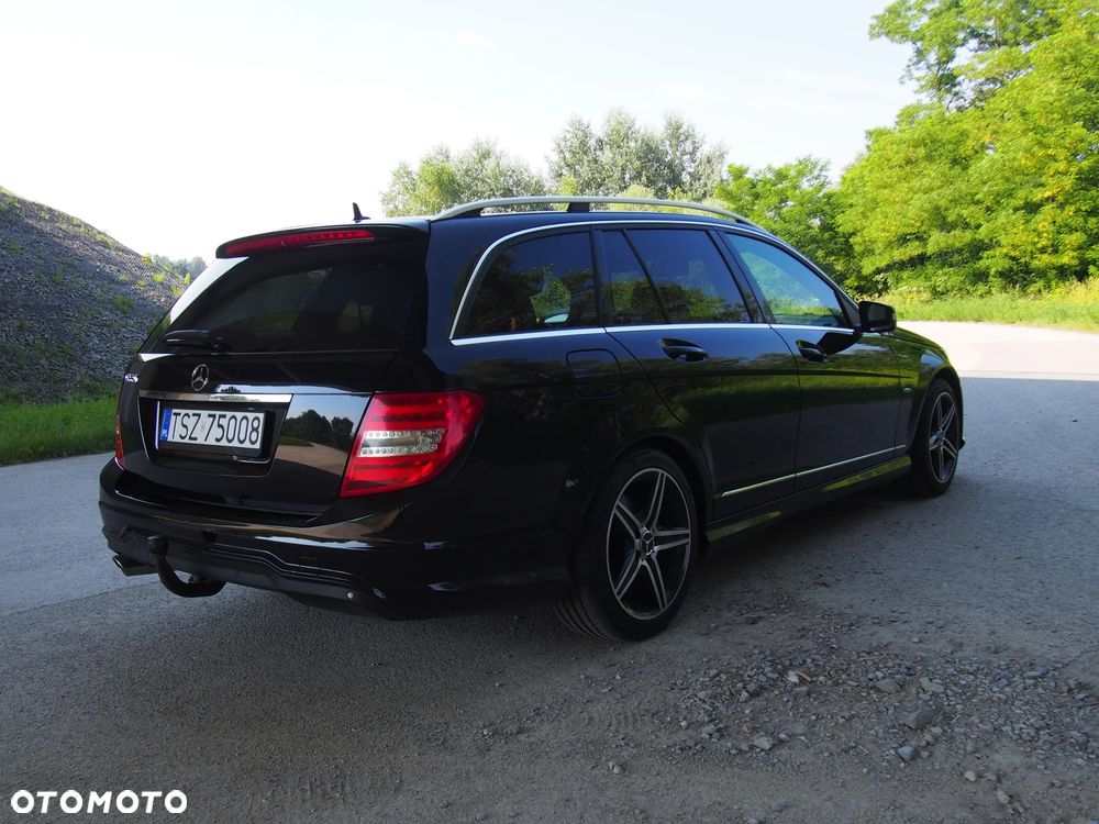 Mercedes-Benz Klasa C 220 CDI DPF (BlueEFFICIENCY) 7G-TRONIC Avantgarde - 13