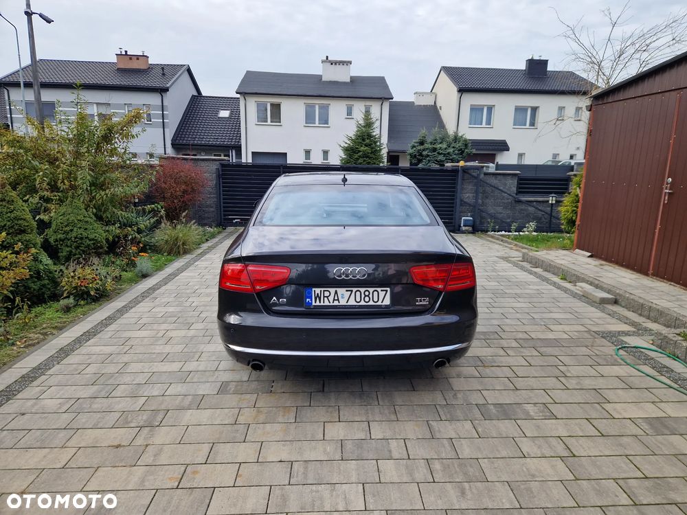 Audi A8 2010 photo 3