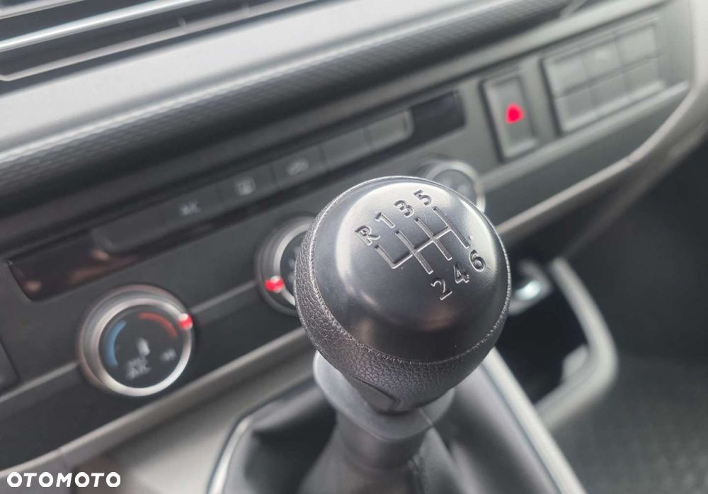 Volkswagen Transporter - 14