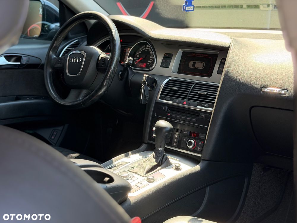 Audi Q7 3.0 TDI DPF clean diesel Quattro Tiptronic - 23